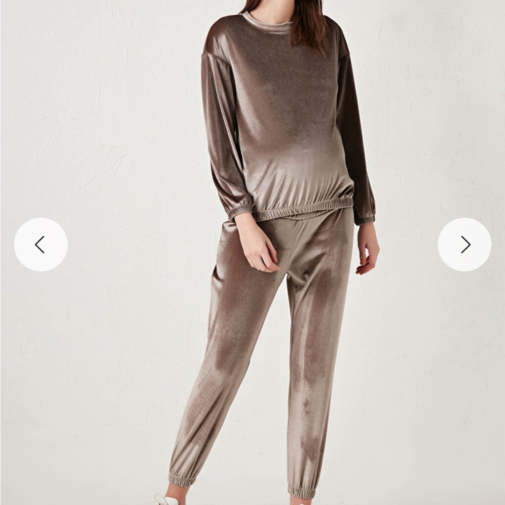 Maternity/Pregnancy Taupe Brown Velvet Sweatshirt & Sweatpants Set Size Small